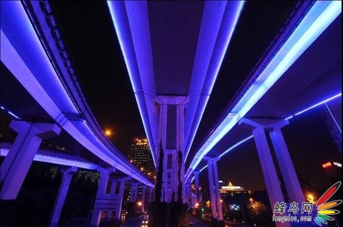佳能EOS 60D下的魅惑夜上海 佳能EOS 60D下的魅惑夜上海