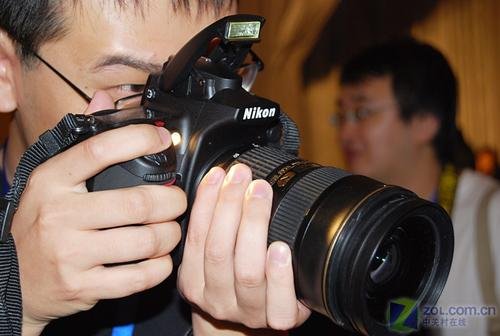 24-70mmF2.8ͷ ῵D700װ