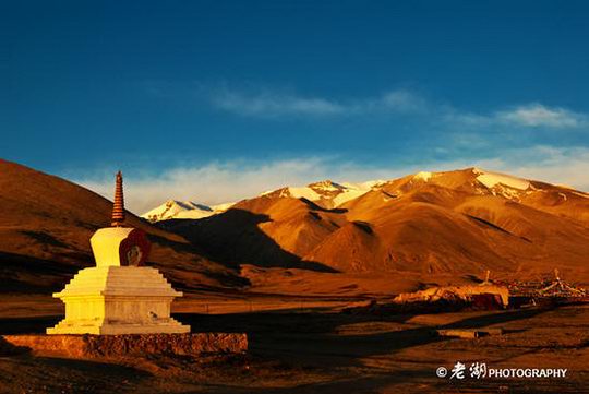 西藏楚果寺:玛旁雍措圣湖的守护者